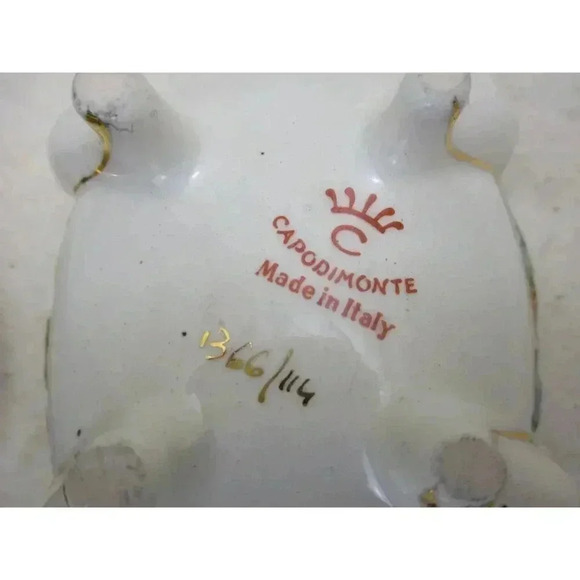 Capodimonte Cherub porcelain box, Snuff Box, Pill Jewelry Trinket jewelry box - Picture 7 of 9